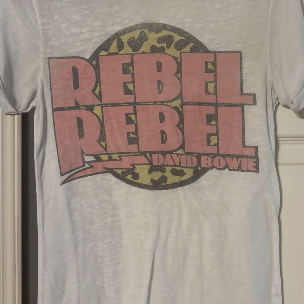 Graphic tee